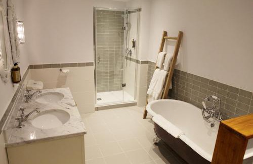 Warwick Town Centre Hôtel | The Rose and Crown