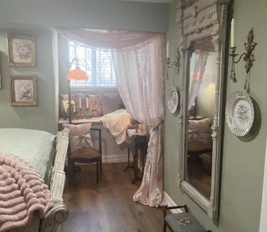 Guthrie Appartement | The Rose Cottage at The Carriage House