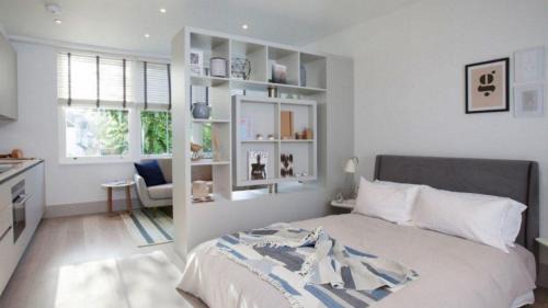 Delicias Maison | The Roundabout Hideout Room 1