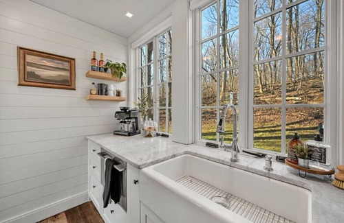 Wrightsville Cabine | The Roundtop Chalet romantic couple’s getaway
