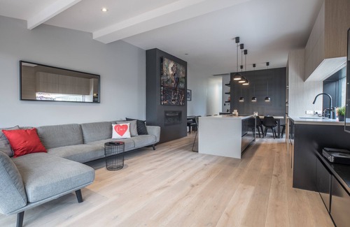 Bondi Maison | The Royal Beach House Bondi