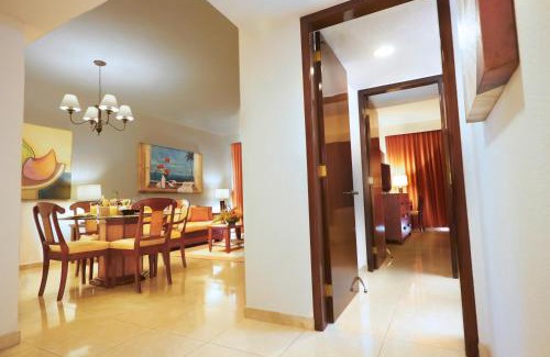 Zona Hotelera Station Balnéaire | The Royal Cancun All Suites Resort
