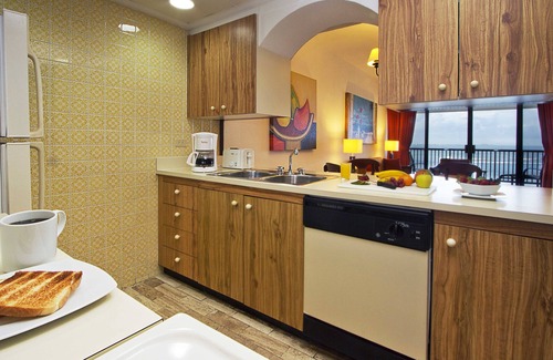 Zona Hotelera Station Balnéaire | The Royal Cancun All Suites Resort