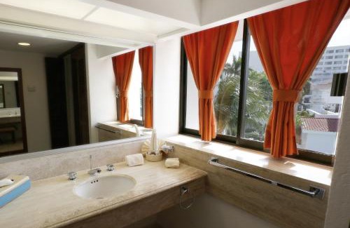 Zona Hotelera Station Balnéaire | The Royal Cancun All Villas Resort