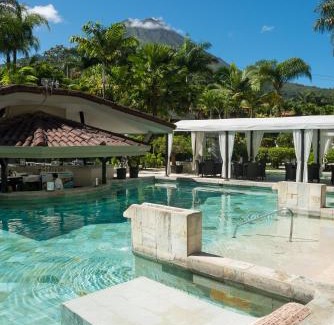 Arenal Hot Springs Station Balnéaire | The Royal Corin Thermal Water Spa & Resort - Adults Only