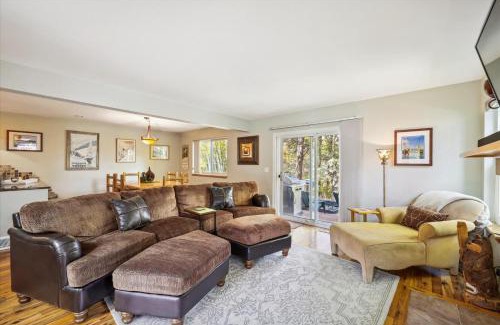 Frisco Maison | The Royal Escape Duplex