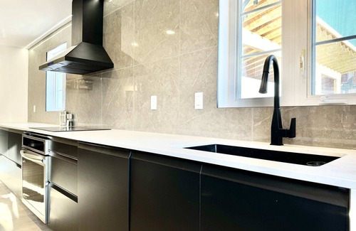 Boischatel Appartement | La Suite Royale | Spa | Free EV Charger