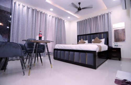 Sector 70 Hôtel | THE ROYAL VILLA - Noida Sector 70