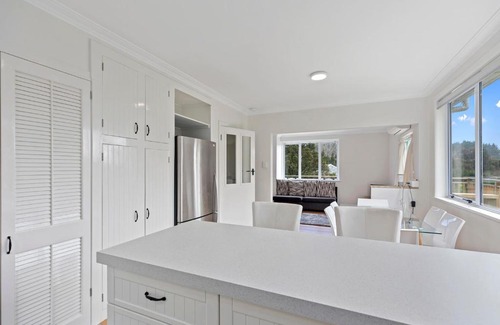 Tauranga Maison | The Rural Escape - Waitao Holiday Home