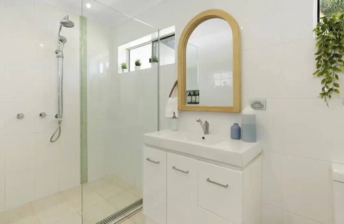 Pallarenda Maison | The Salty Curlew - private beachside oasis