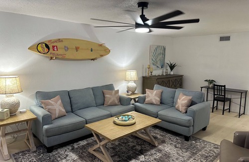 Port Orange Maison | The Salty Sandcastle/POOL/GAME ROOM/3 bedroom/3 miles to the beach