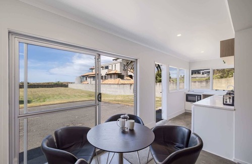 Mount Maunganui Maison | The Sand Castle - Mt Maunganui Beach