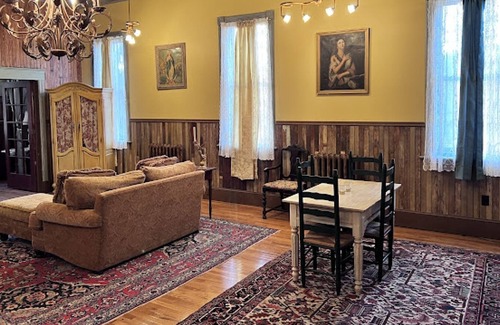 Franklin Springs Cottage | 1860s Schoolhouse, Serene Country Setting