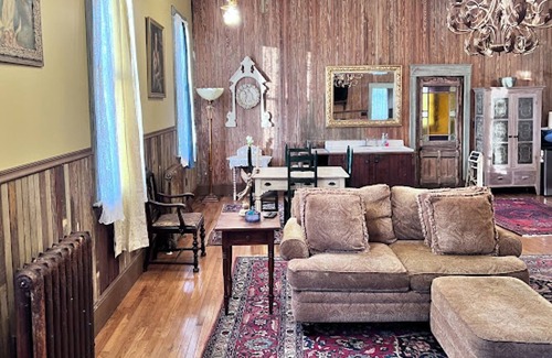 Franklin Springs Cottage | 1860s Schoolhouse, Serene Country Setting