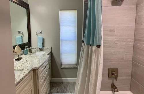 Apollo Beach Maison | The Sea Eagle House