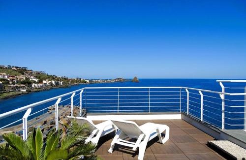 Aci Castello Maison | The sea you can feel