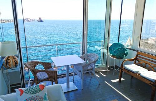 Aci Castello Maison | The sea you can feel