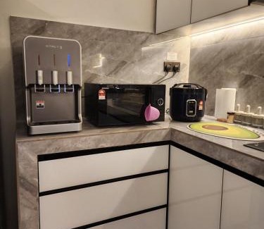 Taman Johor Jaya Maison | The Seven Room, Near Tebrau and Mount Austin