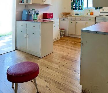 Culburra Beach Maison | The Shack Culburra Beach- retro cool location pool table tiki bar