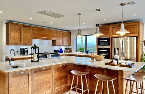 Hayling Island Cottage | The Shallows by inspirestays-com - a house that sleeps 12+2 guests in 6 bedrooms