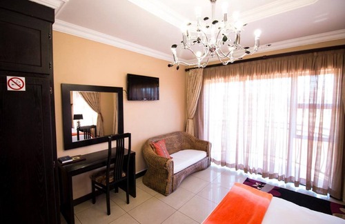 Polokwane Cabine | The Shamrock Lodge