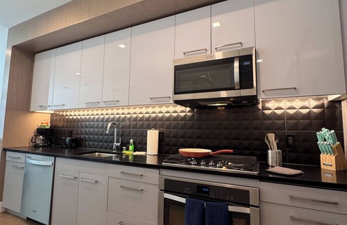 East Village Appartement | The Shift – Sleek 1BR apartments in East Village, San Diego’s urban core.