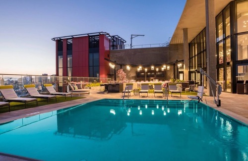 East Village Appartement | The Shift: Stylish 1-BR Apt with AC in Sunny San Diego – Comfort & Convenience!