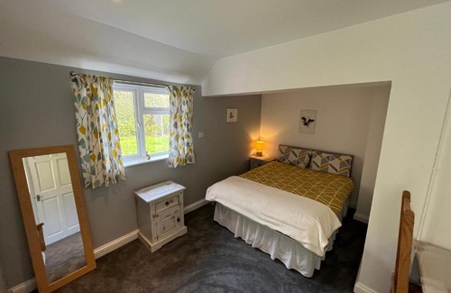 Upper Framilode Hôtel | The Ship Inn - Self Catering Accommodation