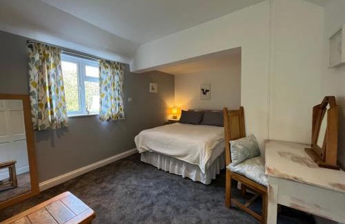 Upper Framilode Hôtel | The Ship Inn - Self Catering Accommodation