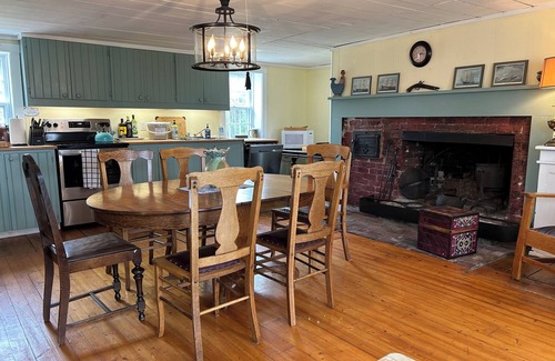 West Quaco Cottage | Cottage de deux siècles, confortable et plein de charme, avec vue sur la baie de Fundy