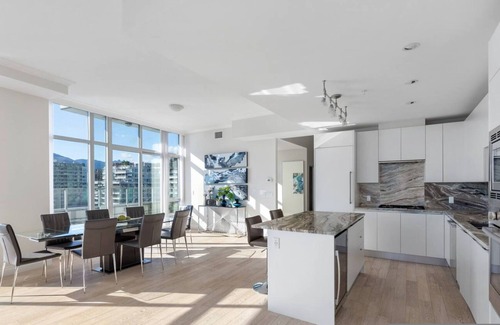Lower Lonsdale Appartement | The Shipyards Penthouse