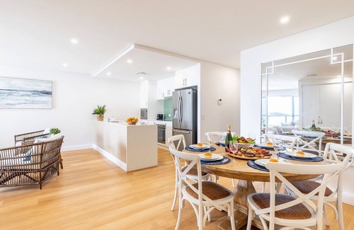 Shoal Bay Appartement | The Shoal, 508, Bullecourt St - stunning views, air con, lift and Wi-Fi