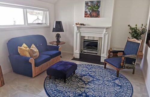 Richmond Maison | The Shoemaker's Cottage
