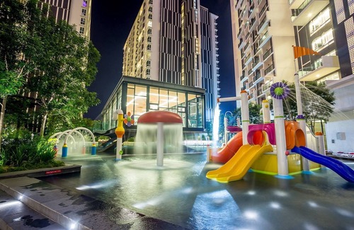 Bunga Paya Pantai Appartement | The Shore Luxury Residence