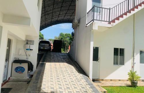 Hingurakgoda Hôtel | The Silva Guest