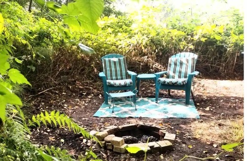 Port Angeles East Location De VR | The Simple Life - camp space w/wi-fi & flexibility