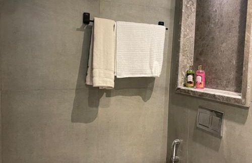 Noida Appartement | The sky stay