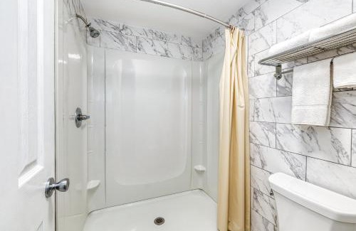 Bohemia Hôtel | The SkyBreeze Inn