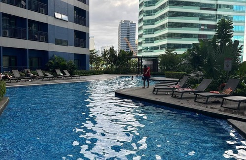 Pio del Pilar Copropriété | The Skyline Oasis condo right in the heart of Makati City