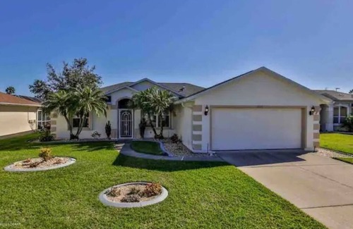 Port Orange Maison | The Sleep Inn (1Br/Bath + Kitchen)