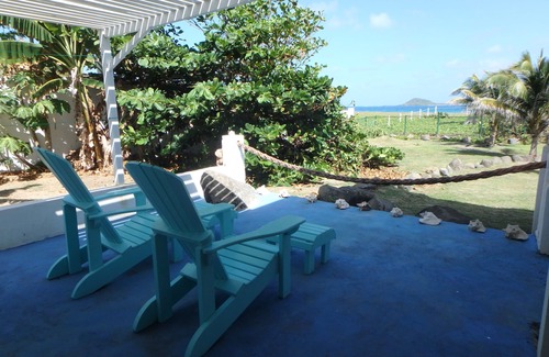 St. Patrick Appartement | The Sloop Apartment, Private, En bord de plage, Piscine
