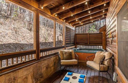 Pigeon Forge Maison | The Sly Fox - Recently Updated/Ideal PF Location