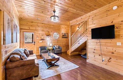 Pigeon Forge Maison | The Sly Fox - Recently Updated/Ideal PF Location