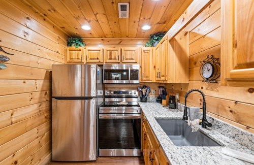 Pigeon Forge Maison | The Sly Fox - Recently Updated/Ideal PF Location