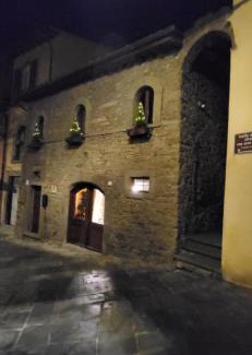 Cortona Old Town Maison | The Small Castle