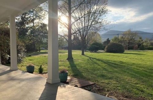 Nellysford Maison | The "Small" House