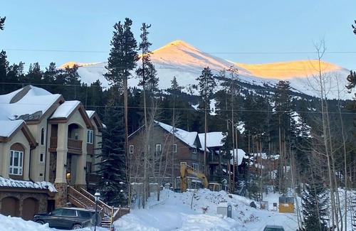 Peak 8 Copropriété | La neige est EPIC Magnifique condo en regardant Peak 8 Sur Bus Route
