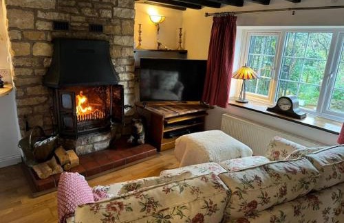 Gloucester Maison | The Snug at Cherry Cottage by MaisonPro