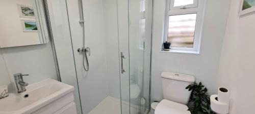 Etchinghill Appartement | The Snug - for Eurotunnel, North Downs Way & Golfing