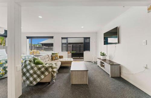 Hilltop Appartement | The Snuggery - Taupo